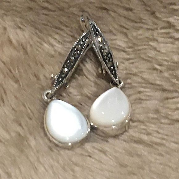 Vintage Sterling Silver Marcasite Mother of Pearl Drop Earrings - Picture 4 of 15